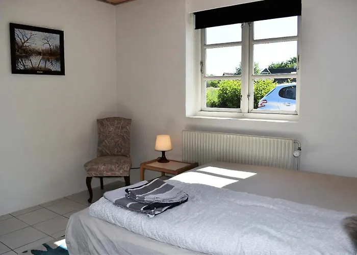 Wonderful 3 Bedroom House For 6 Persons Near - Free Parking * קרטמינדה